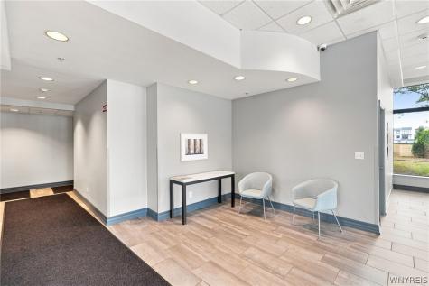 902 Admirals Walk Buffalo NY 14202