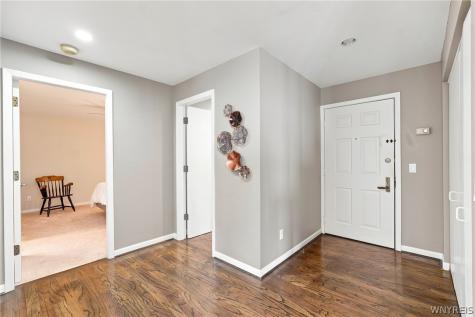 902 Admirals Walk Buffalo NY 14202