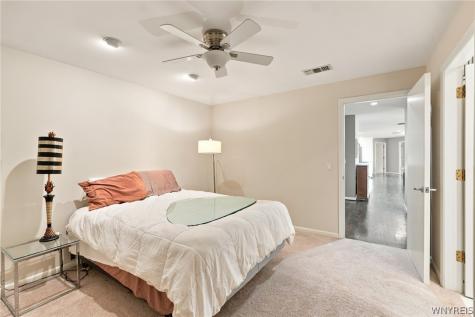 902 Admirals Walk Buffalo NY 14202