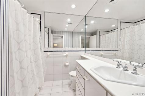 902 Admirals Walk Buffalo NY 14202