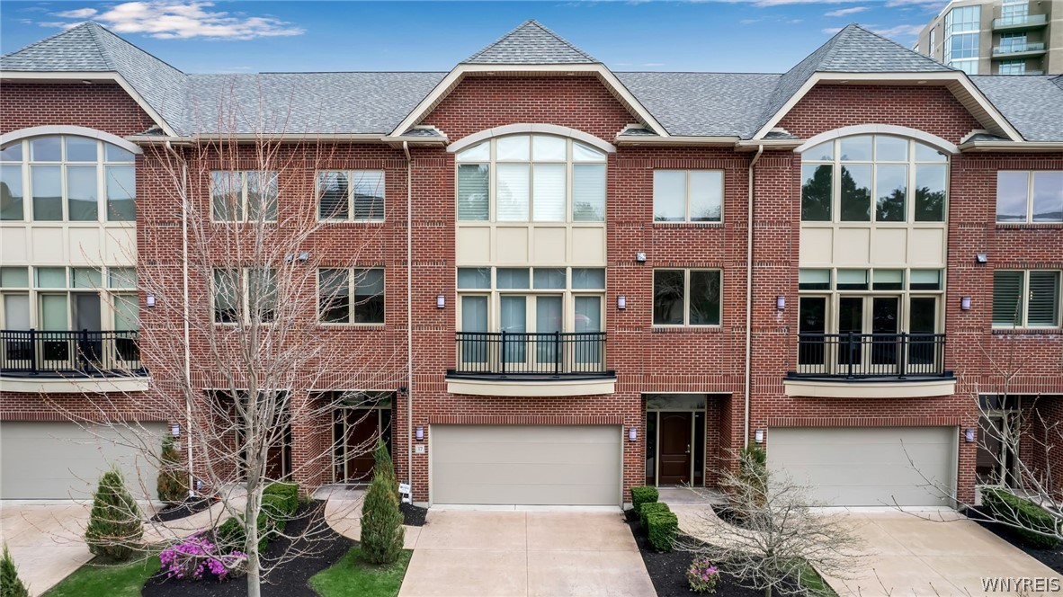 37 Ojibwa Circle Buffalo NY 14202