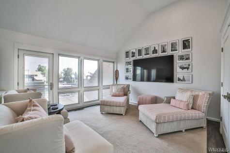 252 Rivermist Drive Buffalo NY 14202