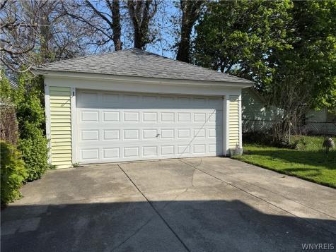 22 Briggs Avenue Buffalo NY 14207