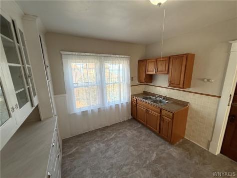 22 Briggs Avenue Buffalo NY 14207