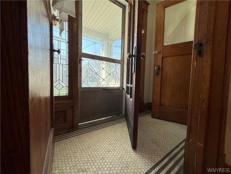 22 Briggs Avenue Buffalo NY 14207