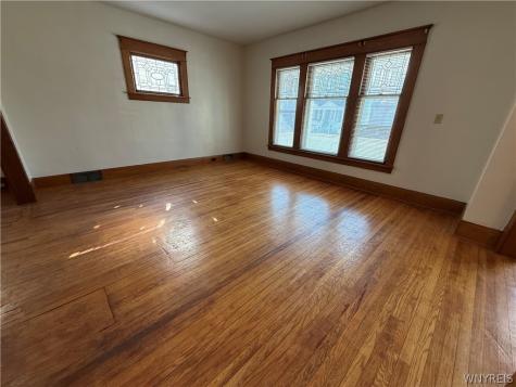 22 Briggs Avenue Buffalo NY 14207