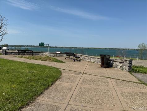 22 Briggs Avenue Buffalo NY 14207