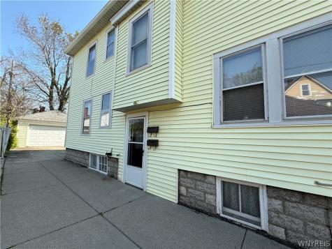 22 Briggs Avenue Buffalo NY 14207