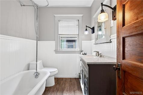 58 Inwood Place Buffalo NY 14209