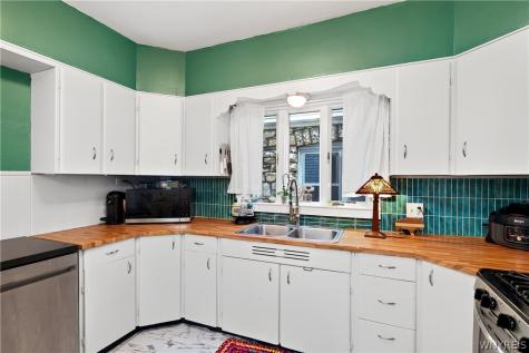 58 Inwood Place Buffalo NY 14209