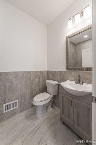 23 Oxford Avenue Buffalo NY 14209