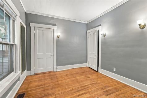 32 Irving Place Buffalo NY 14201