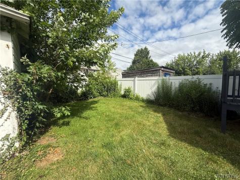 112 Carmel Road Buffalo NY 14214