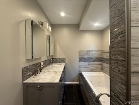 112 Carmel Road Buffalo NY 14214