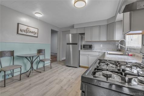 72 Sunset Street Buffalo NY 14207