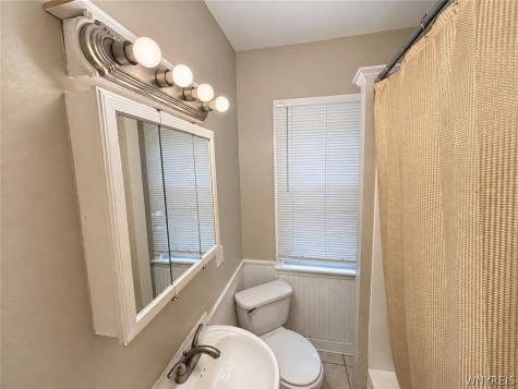 15 Parkview Avenue Buffalo NY 14210