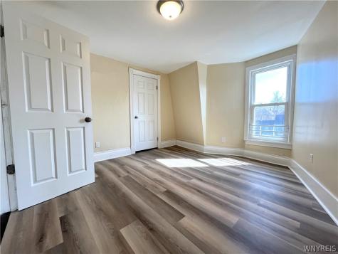 86 Hawley Street Buffalo NY 14213
