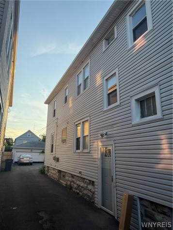 272 Commonwealth Avenue Buffalo NY 14216