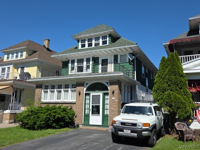 269 Sterling Avenue Buffalo NY 14216