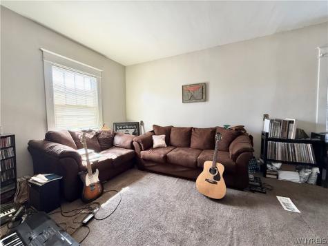 206 Saranac Avenue Buffalo NY 14216