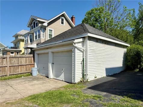 206 Saranac Avenue Buffalo NY 14216