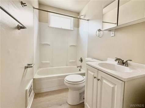206 Saranac Avenue Buffalo NY 14216