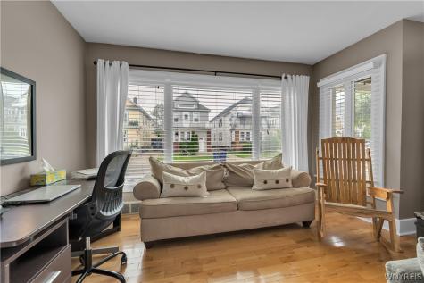 285 Hartwell Road Buffalo NY 14216