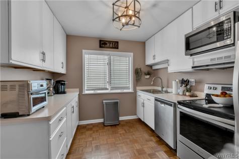 285 Hartwell Road Buffalo NY 14216