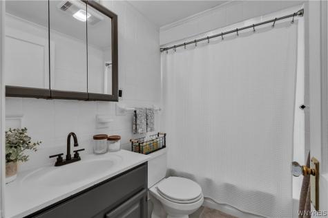 285 Hartwell Road Buffalo NY 14216