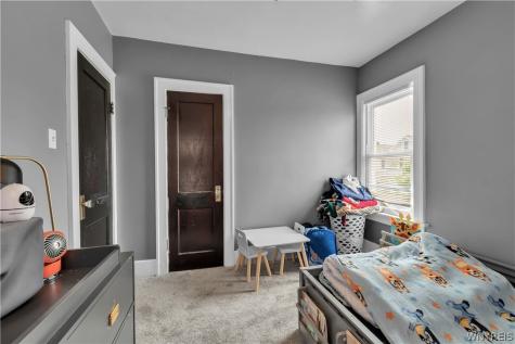 285 Hartwell Road Buffalo NY 14216