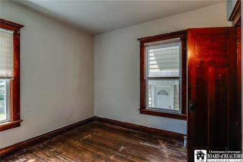 39 Hughes Avenue Buffalo NY 14208