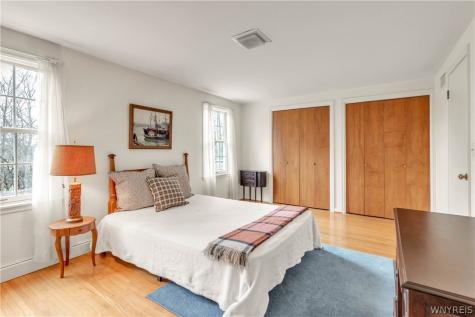 137 Nottingham Buffalo NY 14216