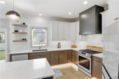 237 Rachel Vincent Buffalo NY 14216