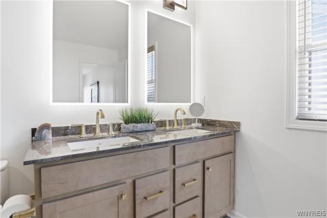 237 Rachel Vincent Buffalo NY 14216