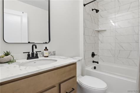 237 Rachel Vincent Buffalo NY 14216