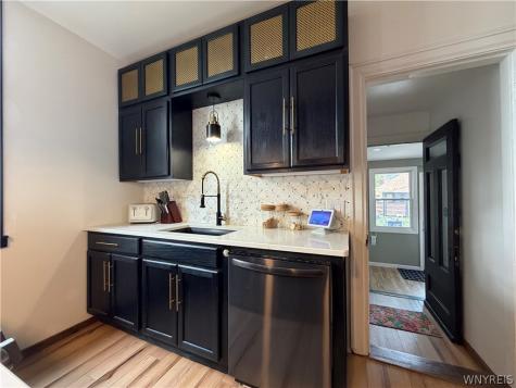 21 Parkside Avenue Buffalo NY 14214