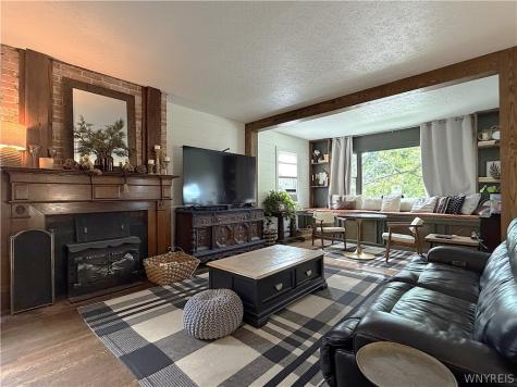 21 Parkside Avenue Buffalo NY 14214