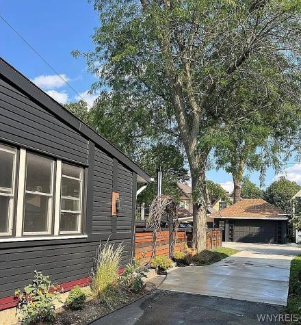 21 Parkside Avenue Buffalo NY 14214
