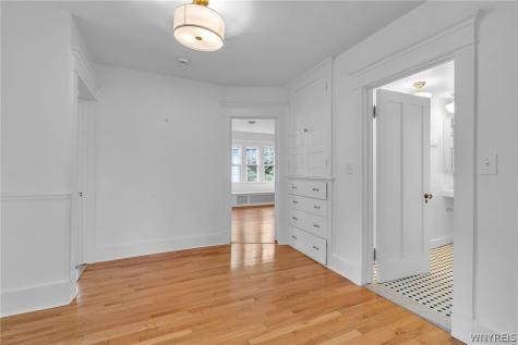 387 Woodbridge Avenue Buffalo NY 14214
