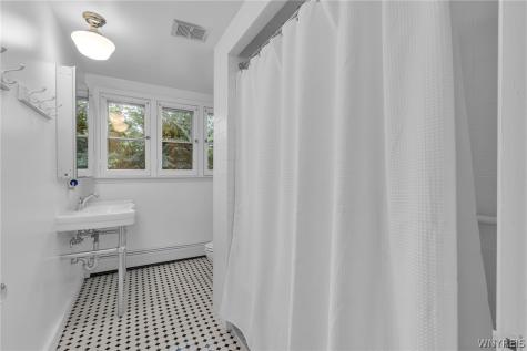 387 Woodbridge Avenue Buffalo NY 14214