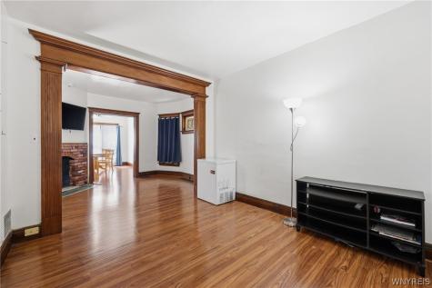 39 Kamper Avenue Buffalo NY 14210