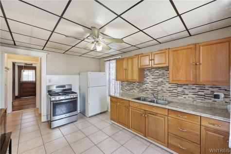 39 Kamper Avenue Buffalo NY 14210