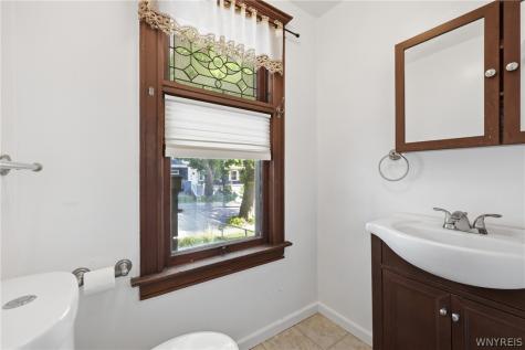 39 Kamper Avenue Buffalo NY 14210