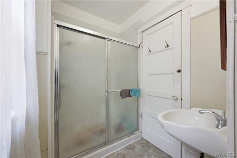 39 Kamper Avenue Buffalo NY 14210