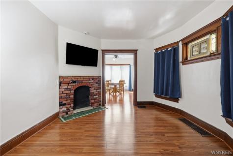 39 Kamper Avenue Buffalo NY 14210