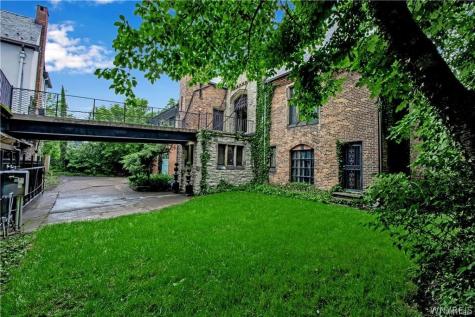 21 Mayfair Lane Buffalo NY 14201