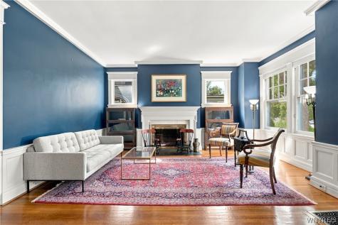 21 Colonial Circle Buffalo NY 14222
