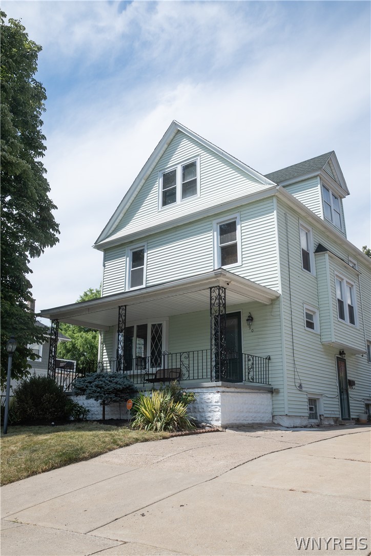 90 Hedley Place Buffalo NY 14208