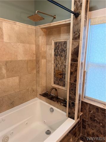 90 Hedley Place Buffalo NY 14208