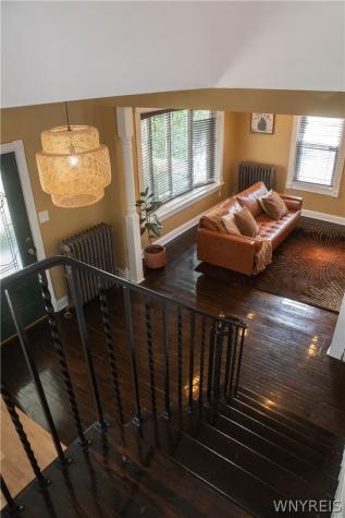 90 Hedley Place Buffalo NY 14208